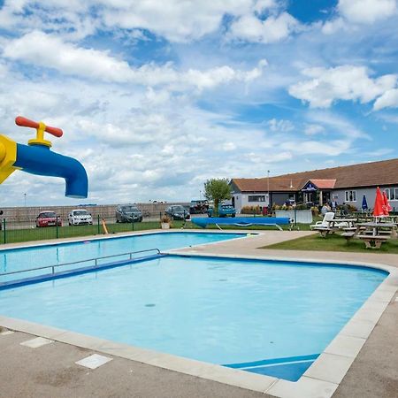 וויטסטייבל Camping Pods, Seaview Holiday Park מראה חיצוני תמונה